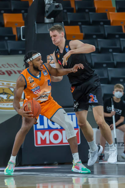 毕竟两国同 毕竟两国同