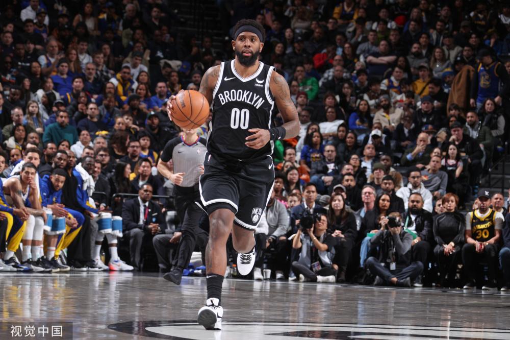 无奈的八连 无奈的八连