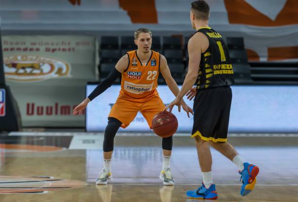 今年亚冠小 今年亚冠小